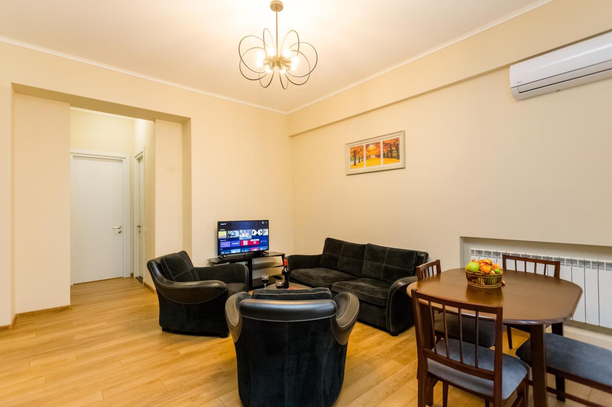 Comfy Home V Tbilisi Bagian luar foto